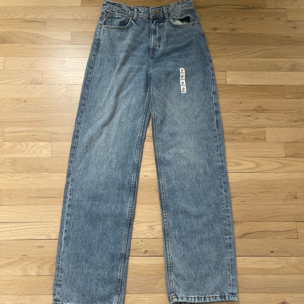 NWT Zara High Rise wide leg Jean size 6